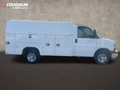 2025 Chevrolet Express Cutaway 3500 1WT