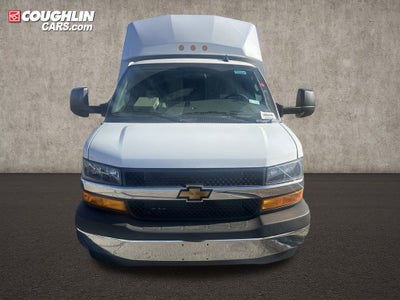 2025 Chevrolet Express Cutaway 3500 1WT