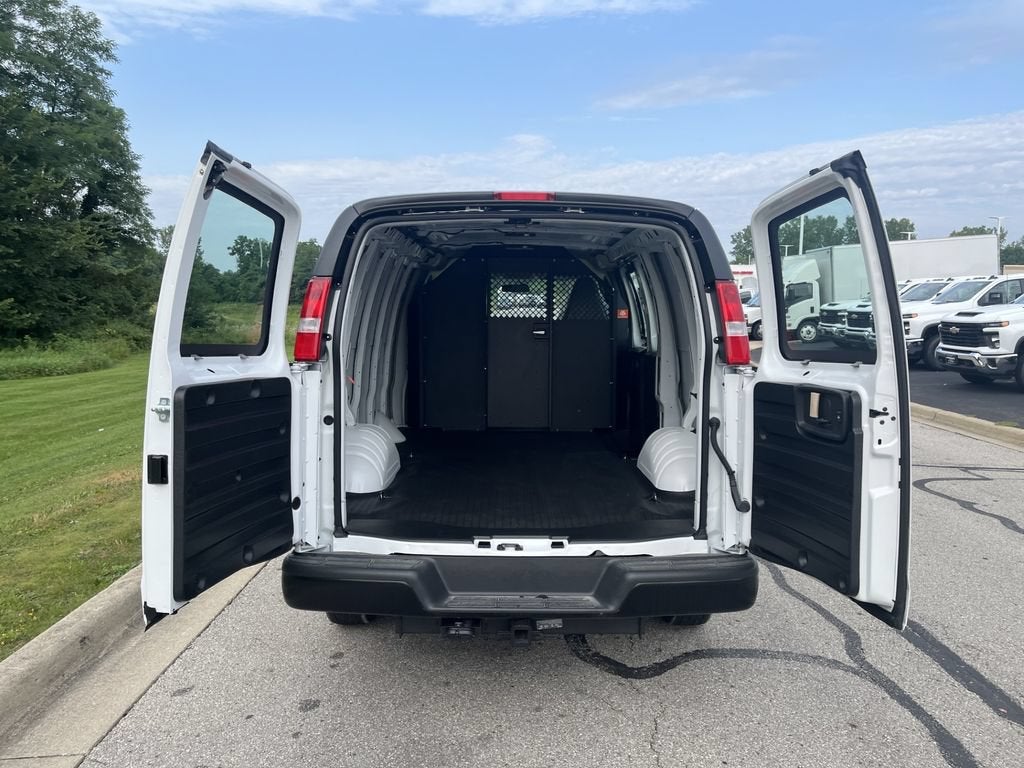 2026 Chevrolet Express Cargo WT