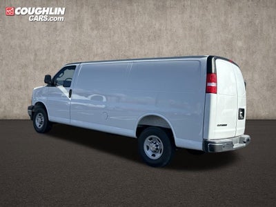2025 Chevrolet Express Cargo WT