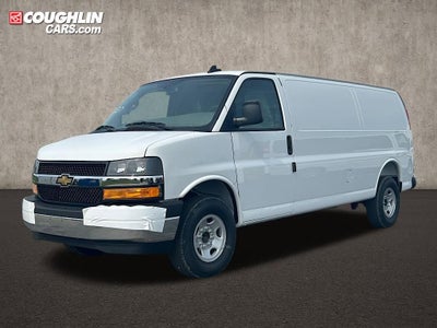 2025 Chevrolet Express Cargo WT