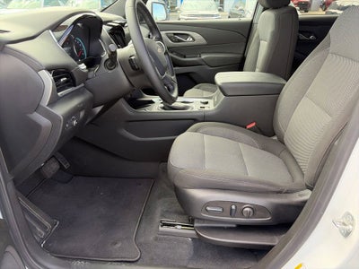 2024 Chevrolet Traverse Limited LT Cloth