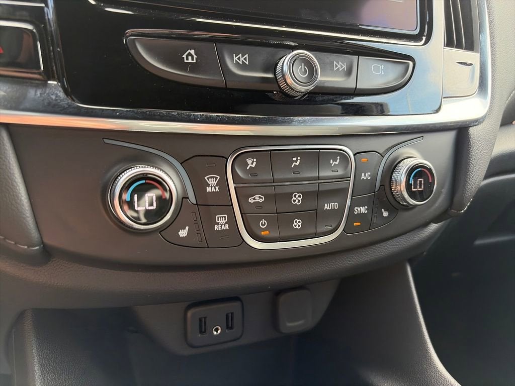 2024 Chevrolet Traverse Limited LT Cloth