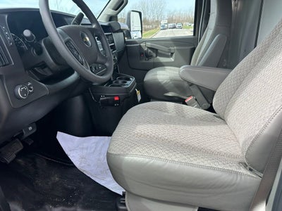 2026 Chevrolet Express Cutaway 4500 2WT