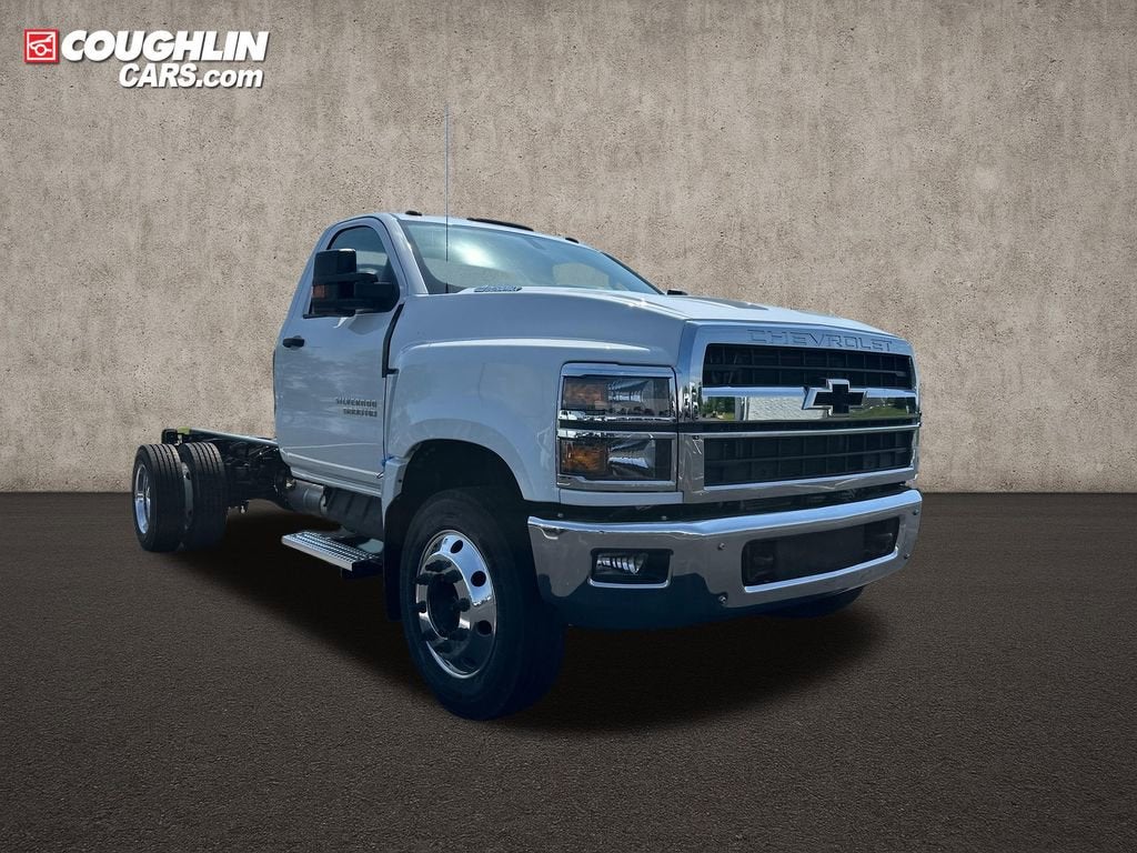 2024 Chevrolet Silverado 5500 HD Work Truck