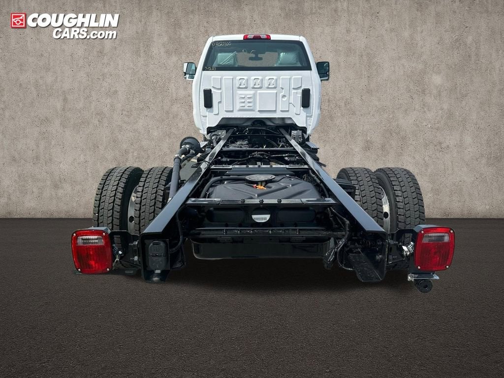 2024 Chevrolet Silverado 5500 HD Work Truck