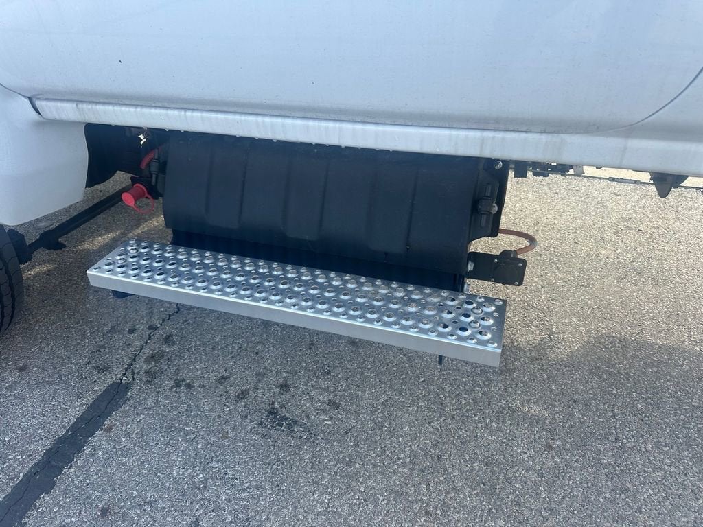 2024 Chevrolet Silverado 5500 HD Work Truck