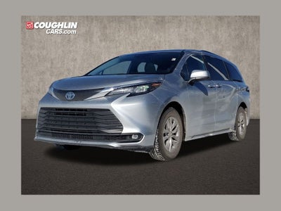 2025 Toyota Sienna XLE
