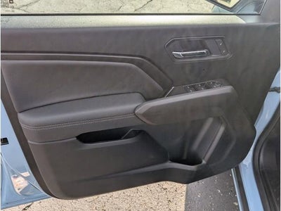 2025 Chevrolet Colorado WT/LT