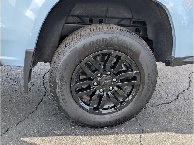 2025 Chevrolet Colorado WT/LT