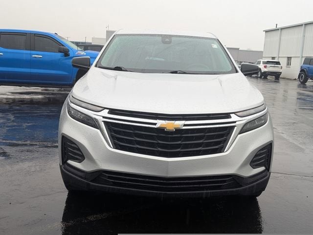 Used 2022 Chevrolet Equinox LS with VIN 3GNAXHEV7NS174187 for sale in Newark, OH