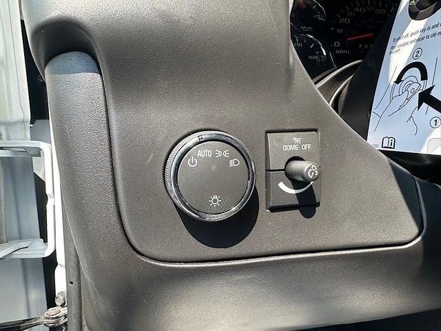 2025 Chevrolet Express Cargo 3500 WT