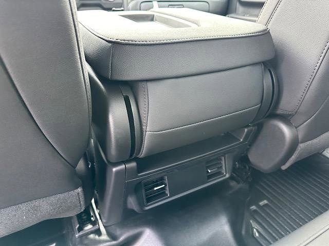 2024 GMC Sierra 3500 HD Pro