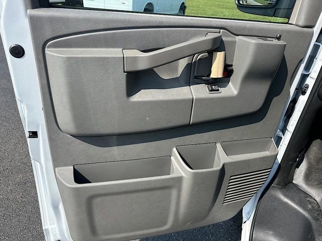 2025 GMC Savana Cargo 2500 Work Van