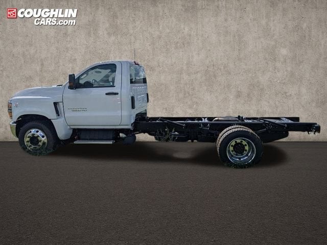 2024 Chevrolet Silverado 5500 HD Work Truck