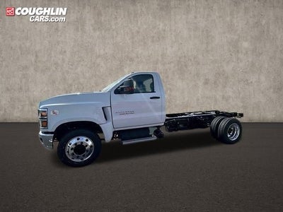 2024 Chevrolet Silverado 6500 HD Work Truck